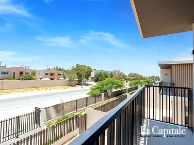 CORNER UNIT | ON THE POOL AND PARK | KEYS IN HAND