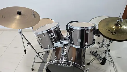 Mapex acoustic drumset with upgrades