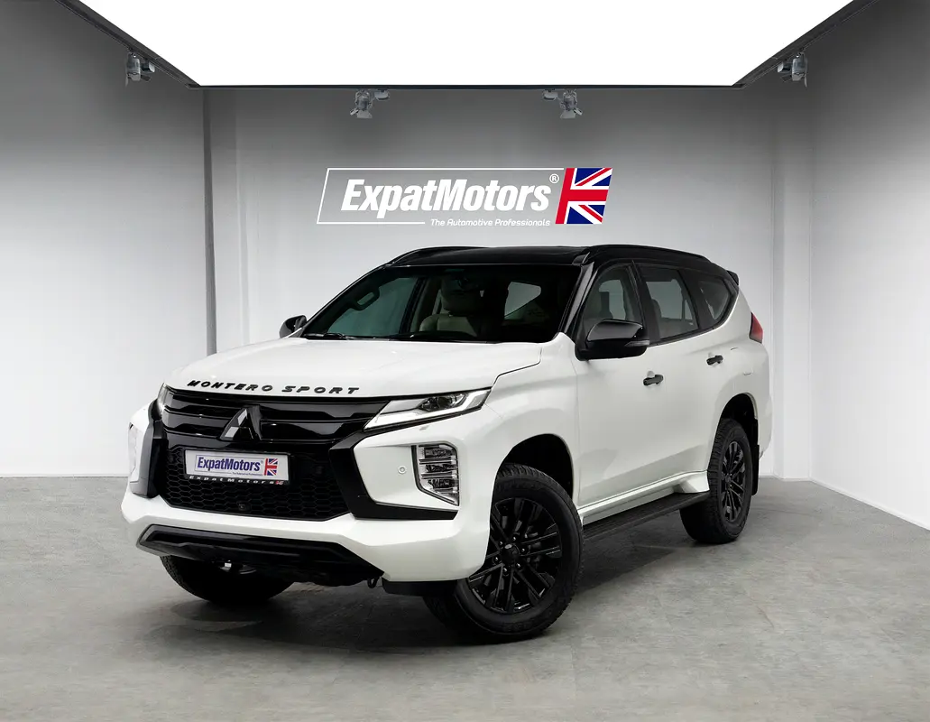 Mitsubishi Montero Sport 2023 — photo 1 of 20