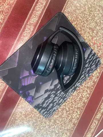 Foldable over-ear Bluetooth headphones - good condition