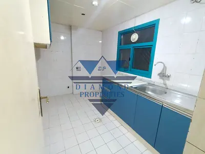 AL QASIMA AERA 2BHK APARTMENT//GOOD LOCATION CLEAN BUILDING RENT ONLY 27K