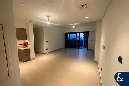 Prime Location | Big Layout | 2 Bedrooms
