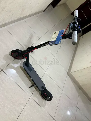 Electric MT760 scooters
