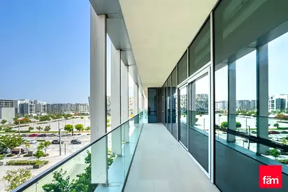 MODERN | UNFURNISHED | VACANT APARTMENT