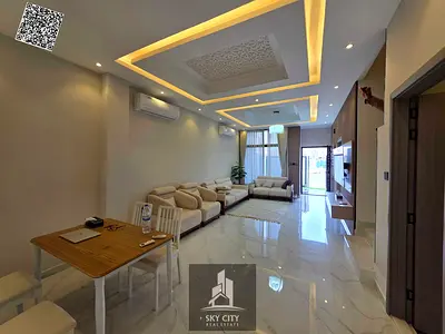 Luxury townhouse villa with 5 master bedrooms, two floors and a roof, ready to move in, with electr