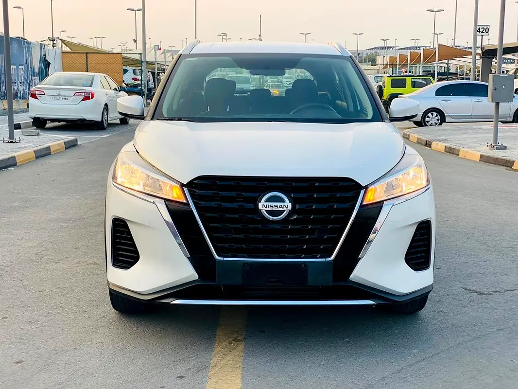 Nissan Kicks 2022 — photo 1 of 11