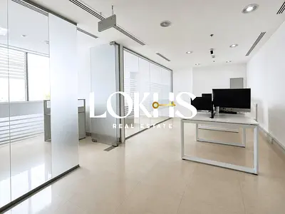 FITTED | HIGH FLOOR | VACANT