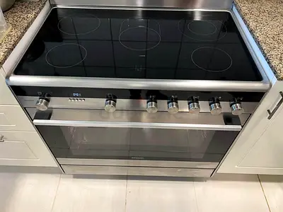 Siemens IQ700 Electric Ceramic Cooking Range 90x60cm With Dual Fan Excellent condition