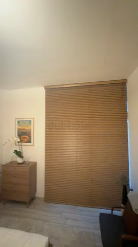 Wooden Venetian Blinds - Walnut. Good Condition