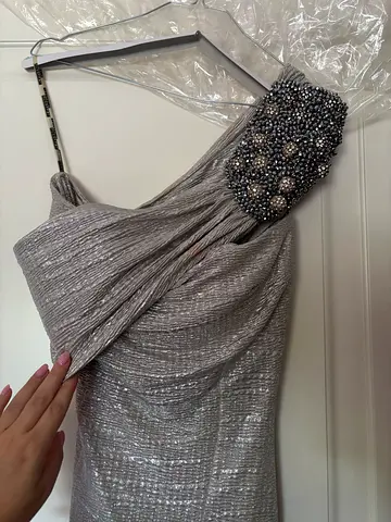 Elegant occasion dress