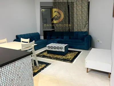 للايجار الشهري غرفه وصاله مع حمامين وجيم ومسبح ونت في الشارقه في المجاز3