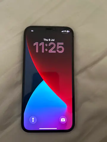 iPhone (good condition) ready to use