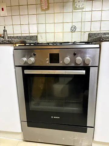 Bosch built-in stainless steel oven - good working condition