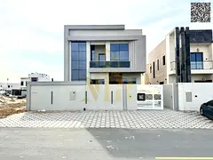 Villa in a prime location close to all services, luxurious finishes, price includes registration and