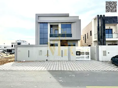 Villa in a prime location close to all services, luxurious finishes, price includes registration and ownership fees.