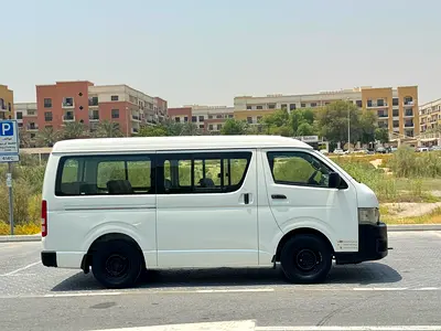 2013 Toyota HIACE 照片 14
