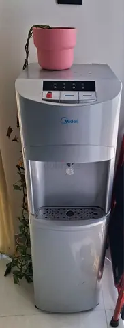 Midea Water Cooler / Water Dispenser - Silver, Standing Unit