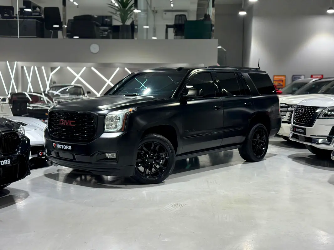 GMC Yukon 2019 — photo 1 of 18