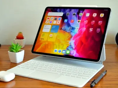 iPad Pro 11 inch M5 with Magic Keyboard