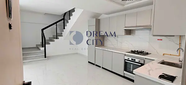شقة من 3 غرف نوم | Equiti Home A | الشرفة والمرافق المجتمعية