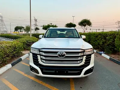TOYOTA LAND CRUISER GXR 3.5 HYBRID MODEL 2026 GCC SPECS