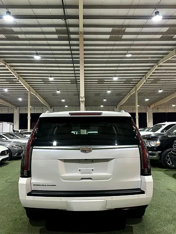 2016 Cadillac ESCALADE 缩略图 4