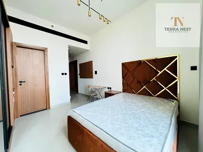12 CHEQUES | FITTED KITCHEN | NEAR EXIT
