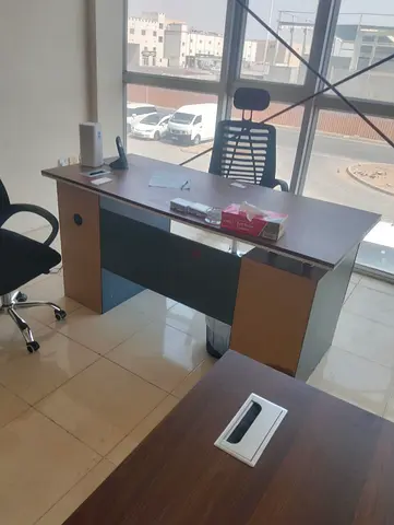 Modern Office Desk for Sale  140 office/450. 2 office in120cm/400chair for 150