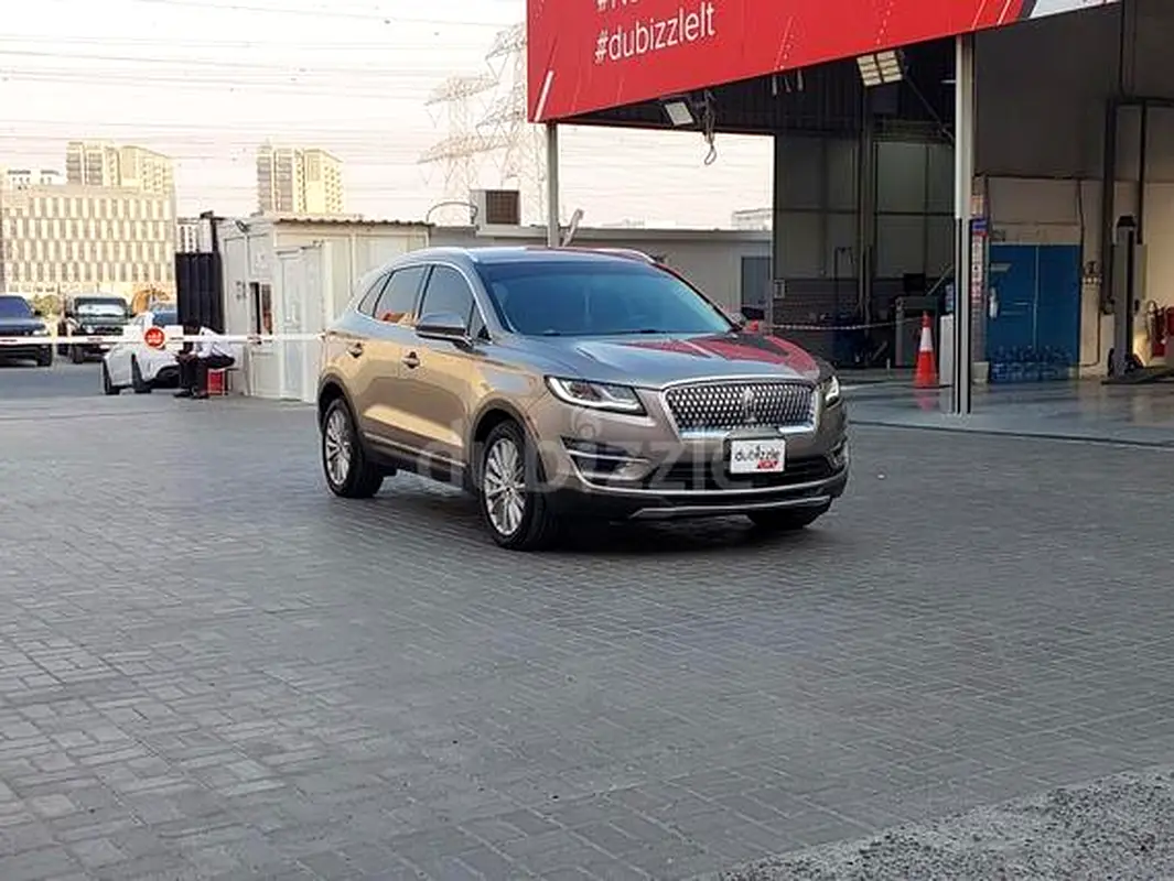 Lincoln MKC 2019 — photo 1 of 12