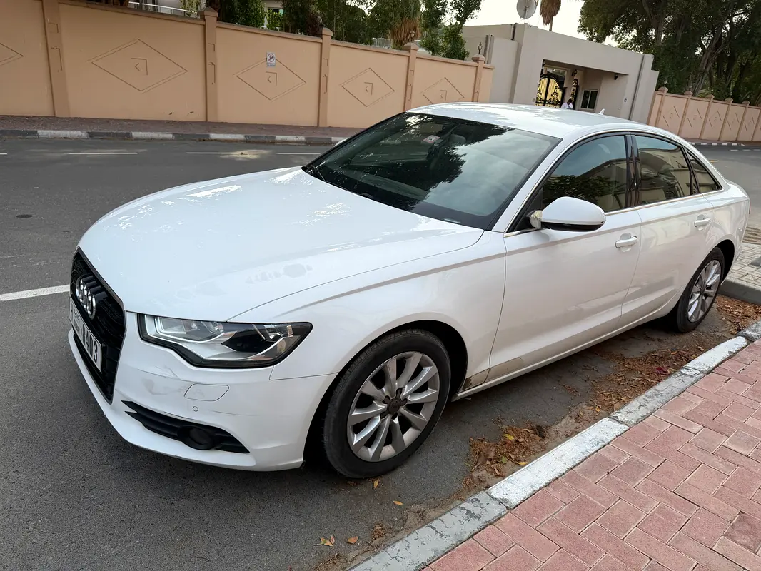 Audi A6 2013 — photo 1 of 6