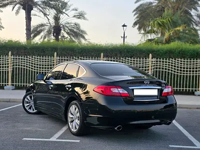 2015 Infiniti Q70 — фото 4