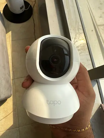 TP LINK TAPO TC70 Camera w/ SD Card (Read the description)
