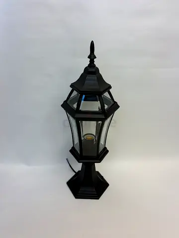 Vintage Black Aluminum Pillar Light Outdoor Garden Lamp