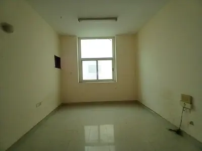 Spacious 2bhk apartment available in butina only 34k split ac central gas family building