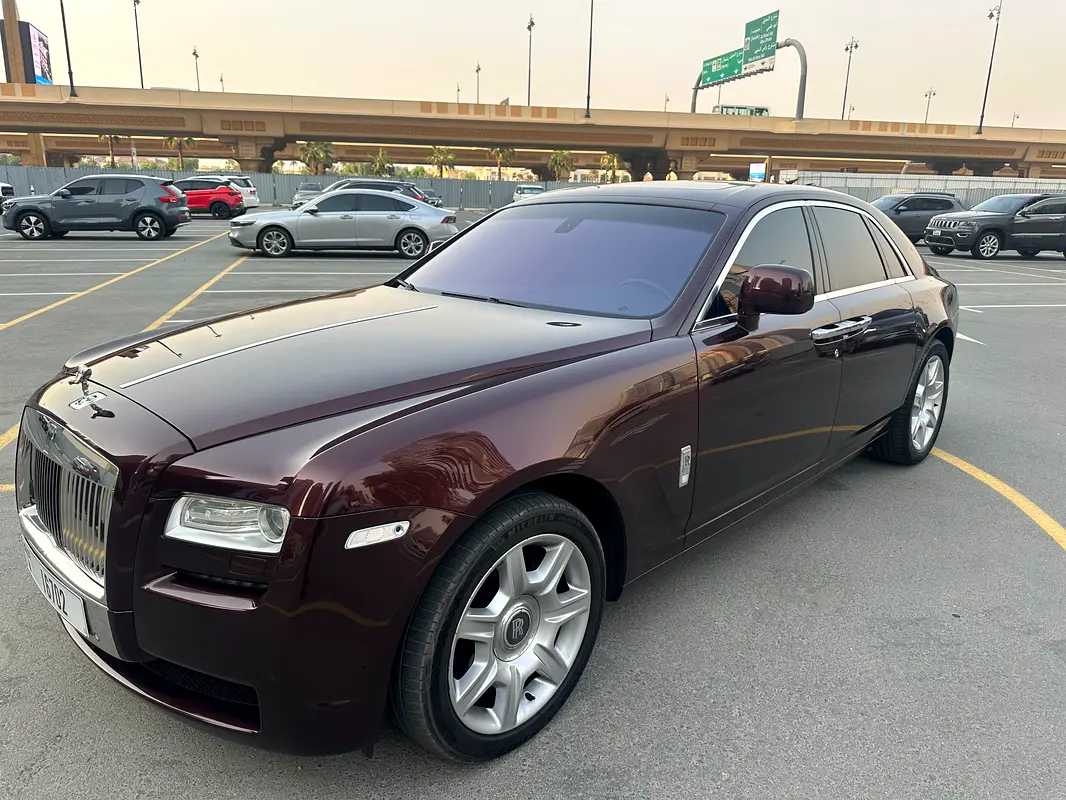 Rolls-Royce Ghost 2011 — photo 1 of 10