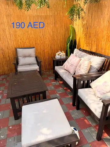 Outdoor wooden patio seating set with cushions - 4 pieces