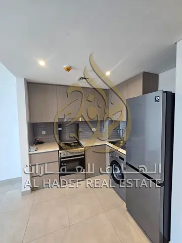 • Balcony, built-in wardrobes, and a practical laundry room designed for maximum convenience. • Free parking. • Free gym and swimming pool within t