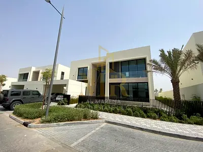 With an all-inclusive price for electricity, water, and air conditioning, own a luxurious villa for sale in Al Rawda 3 - Ajman | 6 master bedrooms | 6