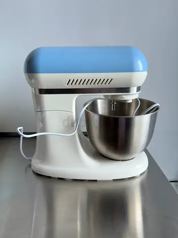 Ariete stand mixer