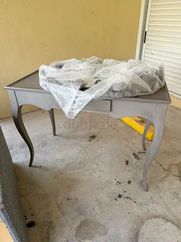 Vanity dressing table and mirror