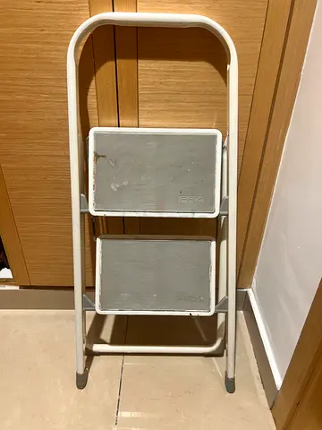 Two-step folding step stool, lightweight and compact