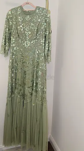 Light green sequined tulle evening dress, long sleeves, size approx L to Xl