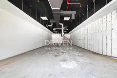 Spacious Retail I Prime Location I Available Now