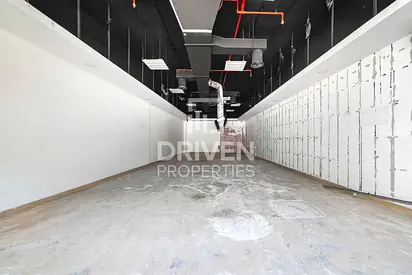 Spacious Retail I Prime Location I Available Now