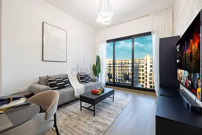 Minimalist Luxury 1 Bedroom Apt in Townsquare