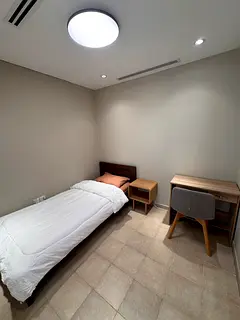 NO COMMISSION - PRIVATE ROOM WITH BALCONY FOR MONTHLY RENT IN DISTRICT 10 JVC