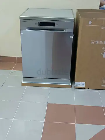 Samsung 14 Place Setting Dishwasher With Digital Display 1800 W Dw60M5070Fs Silver