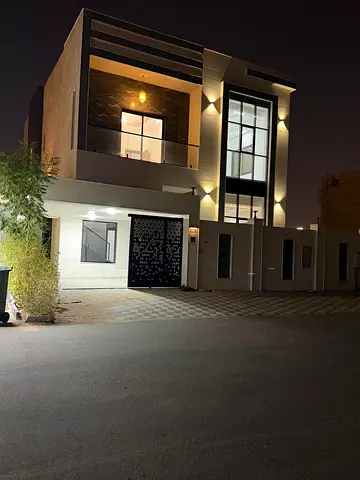 🏡 Villa for rent in Al Yasmin | Second tenant | 5 master bedrooms + majlis, 2 living rooms, and ma