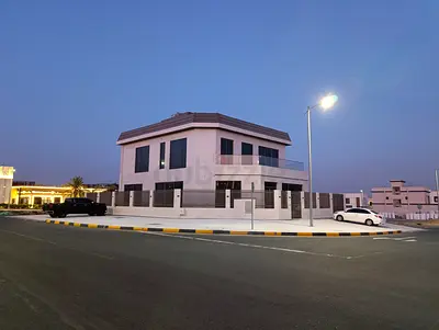 6 Bedroom Villa in Tilal city | Corner Villa