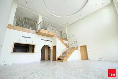 4 Bedrooms | Penthouse | Sea View | August 14th